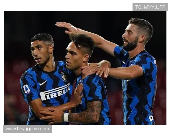 阿什拉夫:从边路突击手到战术核心的跃迁解析 阿什拉夫:从边路突击手到战术核心的跃迁解析