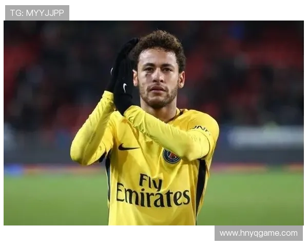 内马尔赛后直接躺沙发，纸杯才够喝一口这架势谁信是亿万身价？